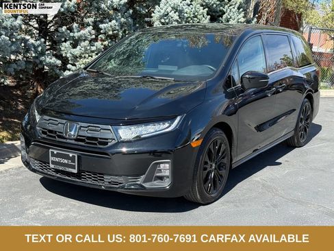 Used 2025 Honda Odyssey Sport-L image 3