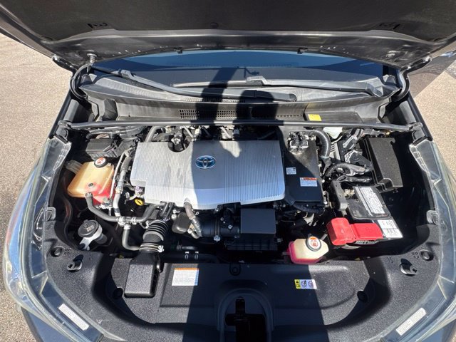 Used 2017 Toyota Prius Three w/ Carpet Mat Package FWD image 8