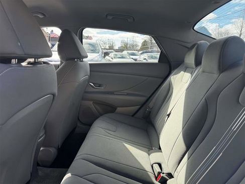 Certified 2023 Hyundai Elantra SEL image 12