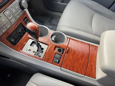 Used 2010 Toyota Highlander Limited image 16