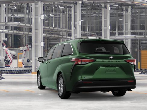New 2026 Toyota Sienna XLE FWD image 7