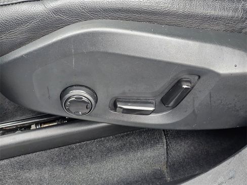 Used 2017 Volvo XC90 T5 Momentum w/ Vision Package image 22