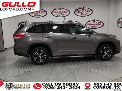 Used 2018 Toyota Highlander LE image 9