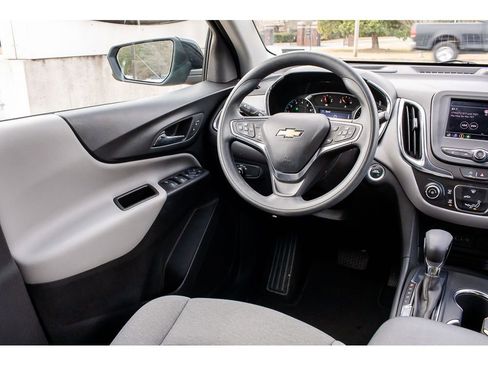 Used 2024 Chevrolet Equinox LS w/ LS Convenience Package image 12