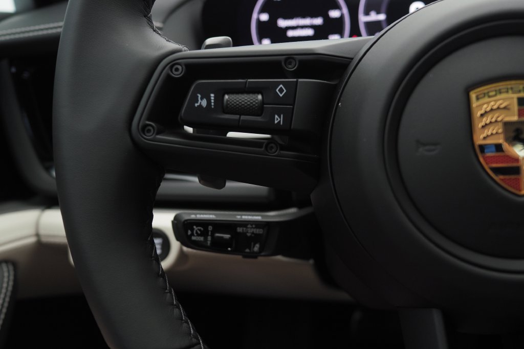 New 2026 Porsche Panamera RWD image 18