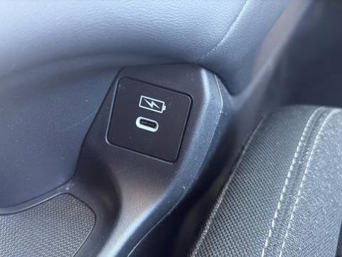 Used 2024 Honda HR-V LX image 29