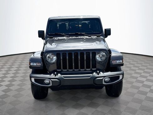 Used 2022 Jeep Gladiator Sport image 2