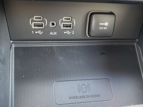 New 2025 Jeep Grand Cherokee Altitude image 43