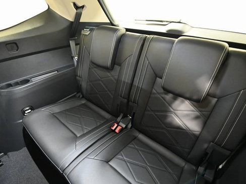 New 2026 Volkswagen Atlas SE image 9