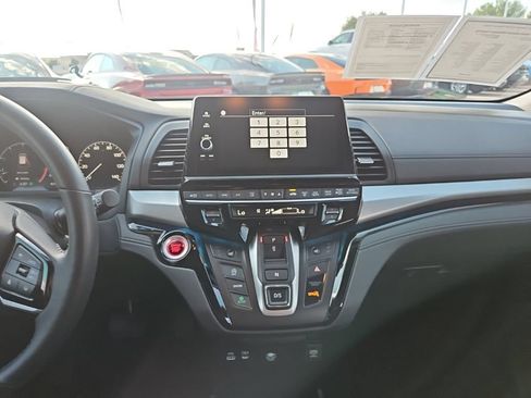 Used 2025 Honda Odyssey Touring image 30