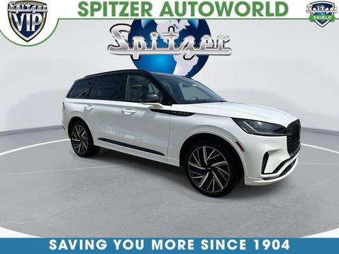 Used 2025 Lincoln Aviator Black Label w/ Black Label Special Edition AWD/4WD image 2