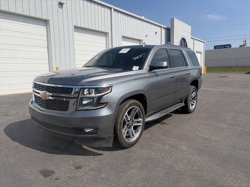 Used 2020 Chevrolet Tahoe LT w/ Luxury Package image 3