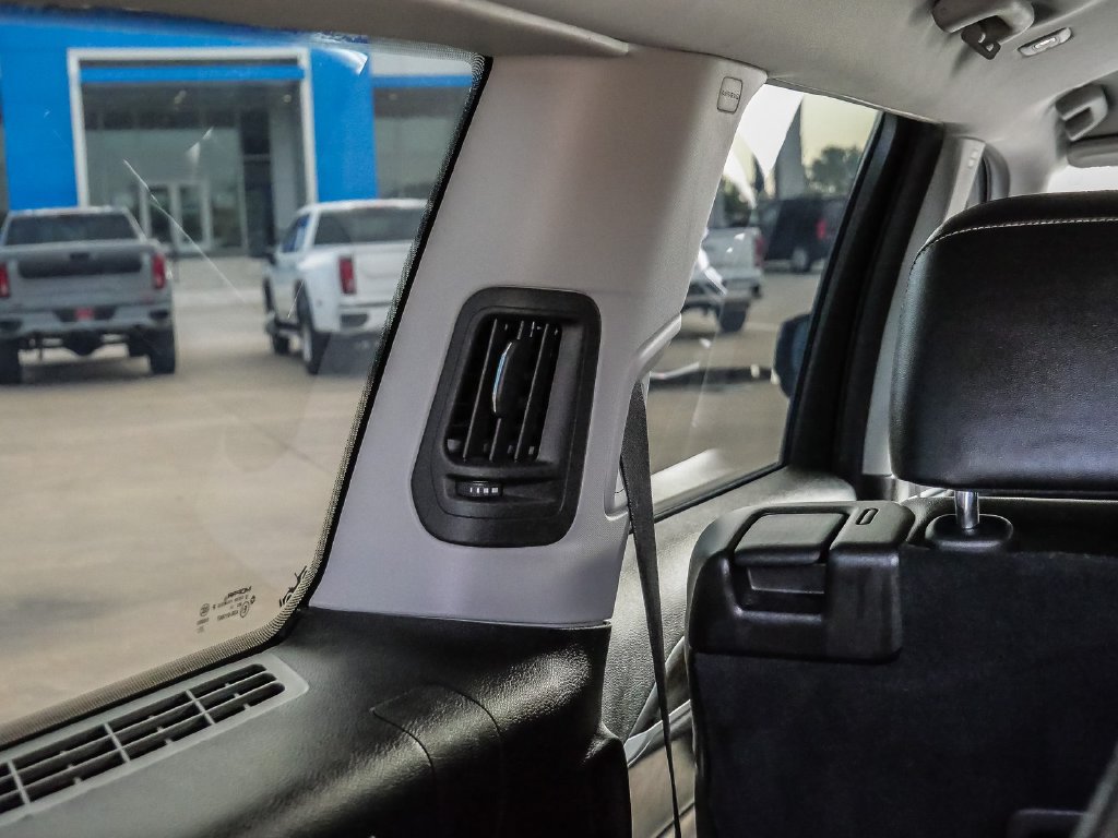 Used 2022 Jeep Grand Cherokee L Limited RWD image 15