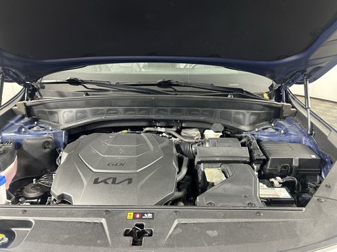 Certified 2025 Kia Telluride S image 49