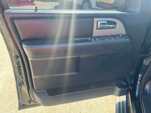 Used 2016 Ford Expedition EL Limited image 16