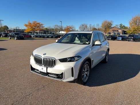 Certified 2024 BMW X5 xDrive50e image 1