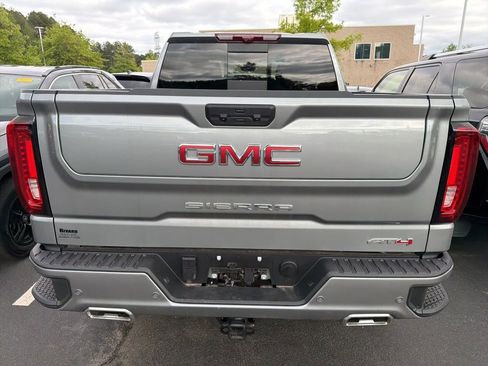Used 2025 GMC Sierra 1500 AT4 w/ AT4 Premium Package AWD/4WD image 6