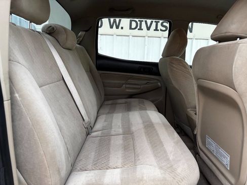 Used 2010 Toyota Tacoma PreRunner image 42