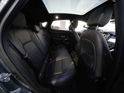Used 2020 Jaguar E-PACE SE image 25