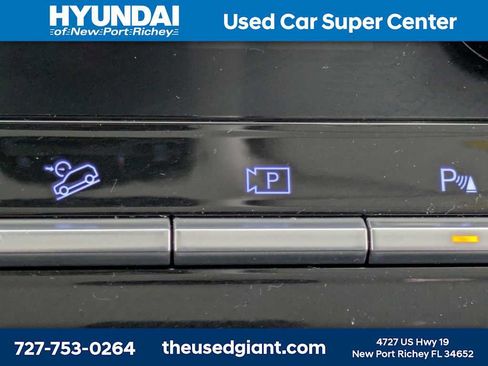 Certified 2025 Hyundai Santa Fe SEL FWD image 29