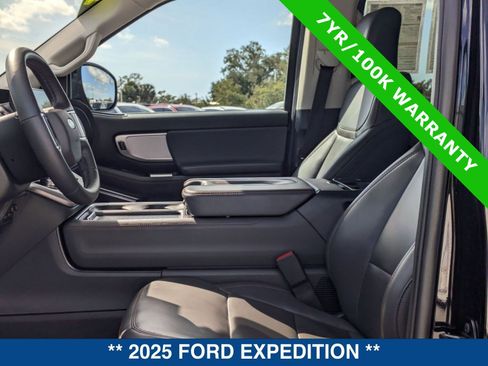 Certified 2025 Ford Expedition Active image 25