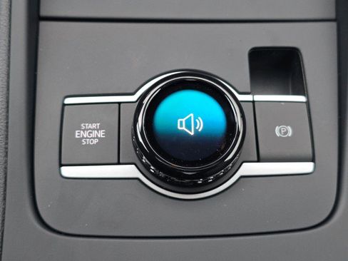 New 2026 Volkswagen Tiguan SE R-Line image 36