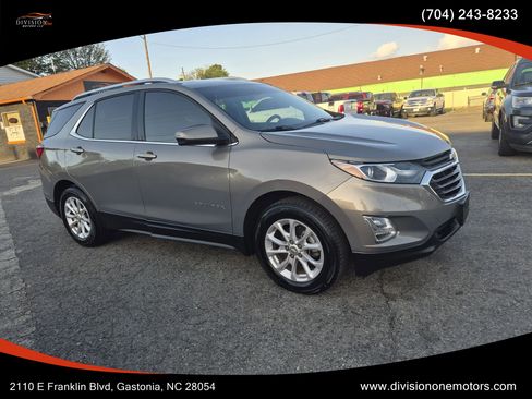 Used 2019 Chevrolet Equinox LT w/ Sun & Navigation Package image 1