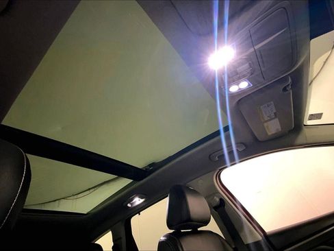 Used 2020 Hyundai Santa Fe SEL image 28