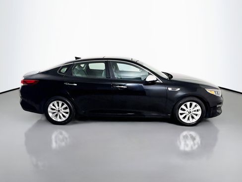 Used 2016 Kia Optima EX w/ Premium Package image 11
