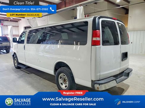Used 2017 Chevrolet Express 3500 LT w/ LT Preferred Equipment Group RWD image 3