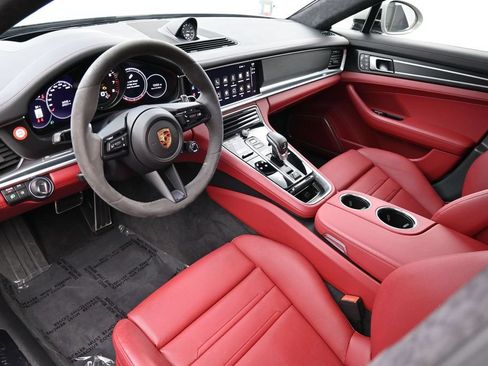 Certified 2023 Porsche Panamera GTS AWD/4WD image 4