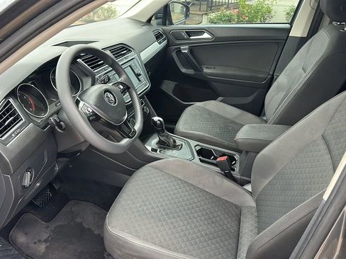 Used 2021 Volkswagen Tiguan S FWD image 11