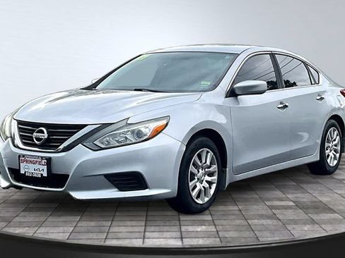 Used 2016 Nissan Altima 2.5 S w/ Power Driver Seat Package FWD image 1