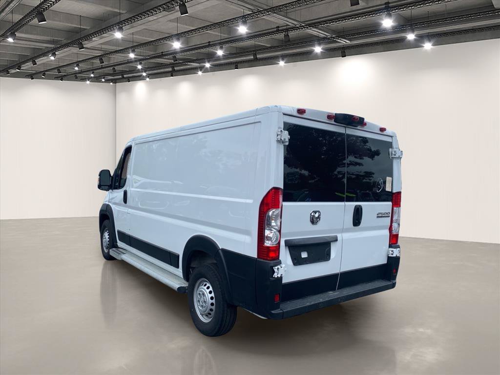 Used 2025 RAM ProMaster 2500 w/ U-Haul Equipment Group FWD image 5