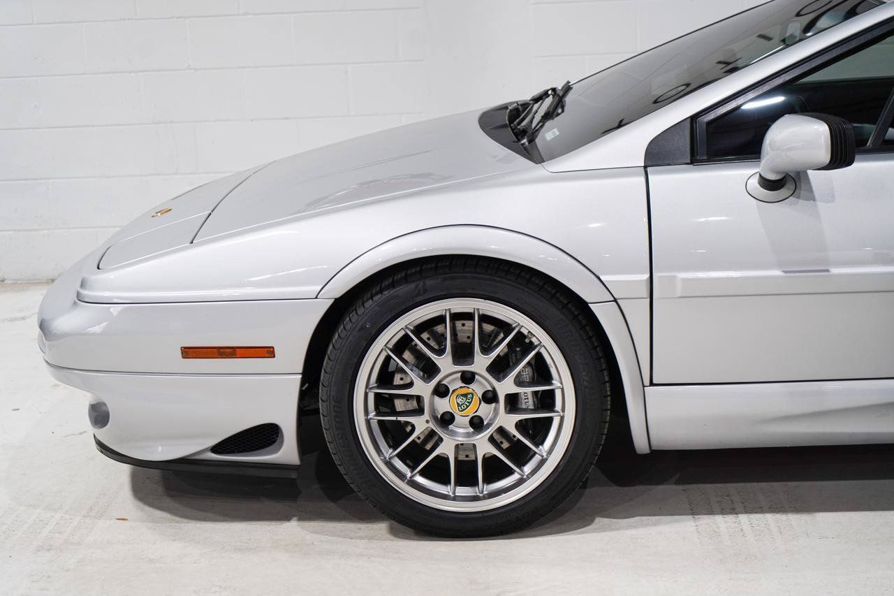 Used 2002 Lotus Esprit RWD image 33