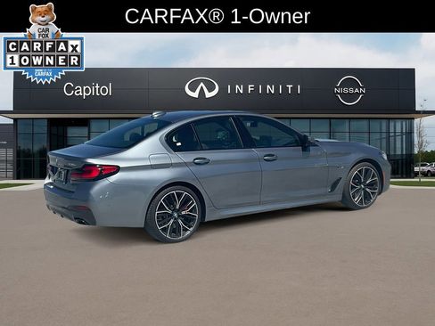 Used 2022 BMW 530e w/ M Sport Package image 5