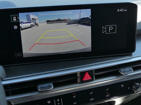 New 2026 Kia Sorento LX FWD image 18