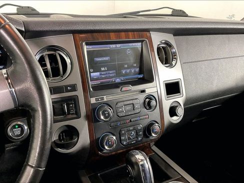 Used 2015 Ford Expedition EL Platinum image 9