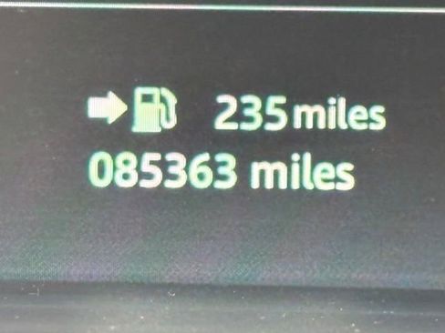 Used 2017 Land Rover Range Rover HSE image 23