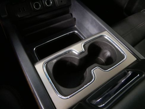 Used 2019 GMC Sierra 2500 Denali w/ Duramax Plus Package image 22