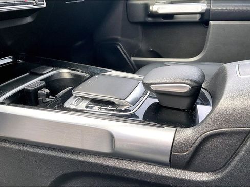 Used 2020 Mercedes-Benz GLB 250 4MATIC image 20