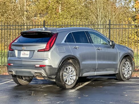 Used 2023 Cadillac XT4 Premium Luxury image 4