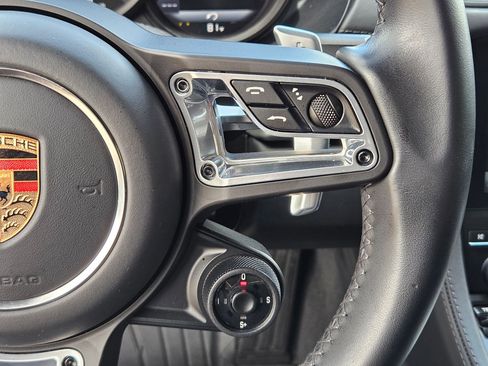 Used 2025 Porsche 718 Cayman RWD image 18