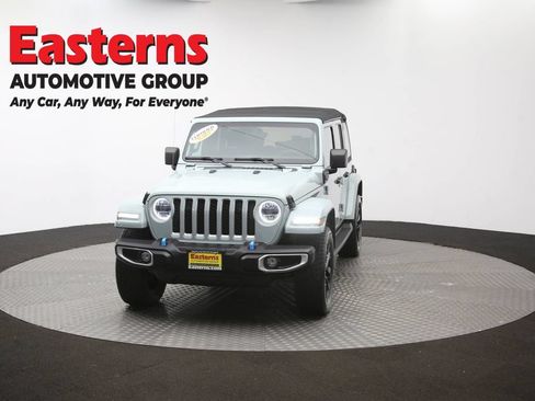 Used 2023 Jeep Wrangler Unlimited Sahara w/ Cold Weather Group AWD/4WD image 53