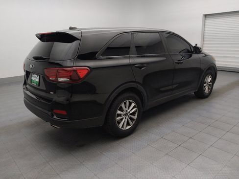 Used 2019 Kia Sorento L image 10