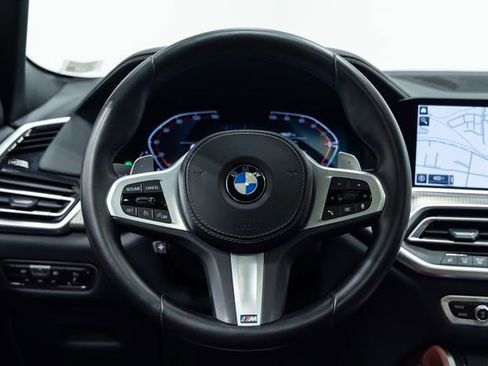 Used 2022 BMW X6 xDrive40i w/ M Sport Package image 14