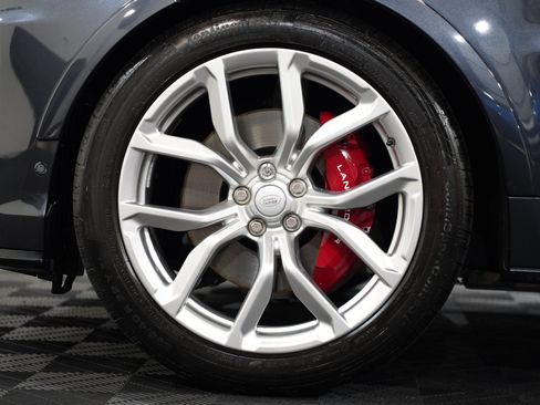 Used 2018 Land Rover Range Rover Sport SVR image 60