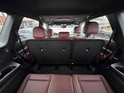 Used 2023 Kia Telluride EX image 9