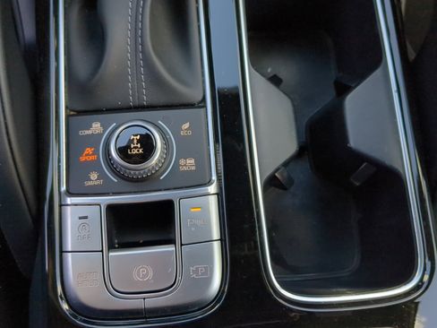 Used 2024 Kia Telluride SX Prestige X-Line AWD/4WD image 16