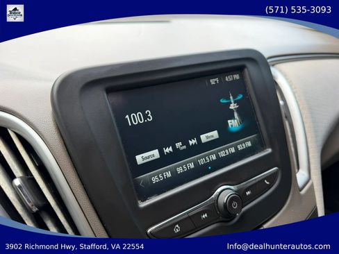 Used 2018 Chevrolet Malibu LS FWD image 25
